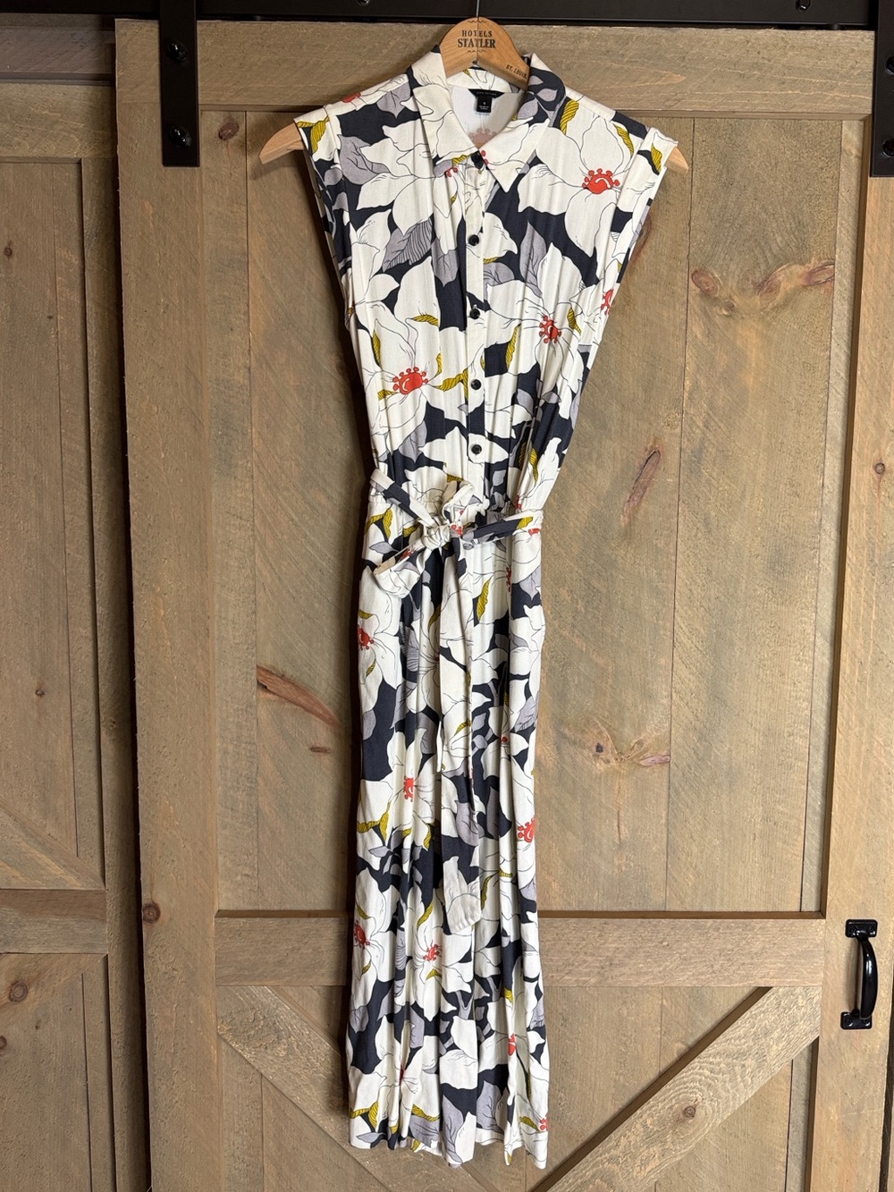 Ann Taylor Hibiscus print wide-leg jumpsuit 100% rayon Size 4 - Picture 4 of 13